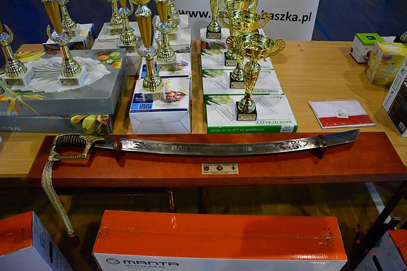 brusy szabla
